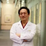 국졸 학력으로 통증 명의 안강병원 안강 의사 프로필 부인 나이 학력 고향