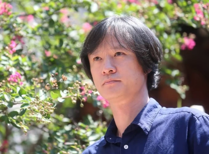 김광석의 작사가이자 민주당 지지자 류근 시인 프로필 & 재산 (ft. 시집 & 작품활동)