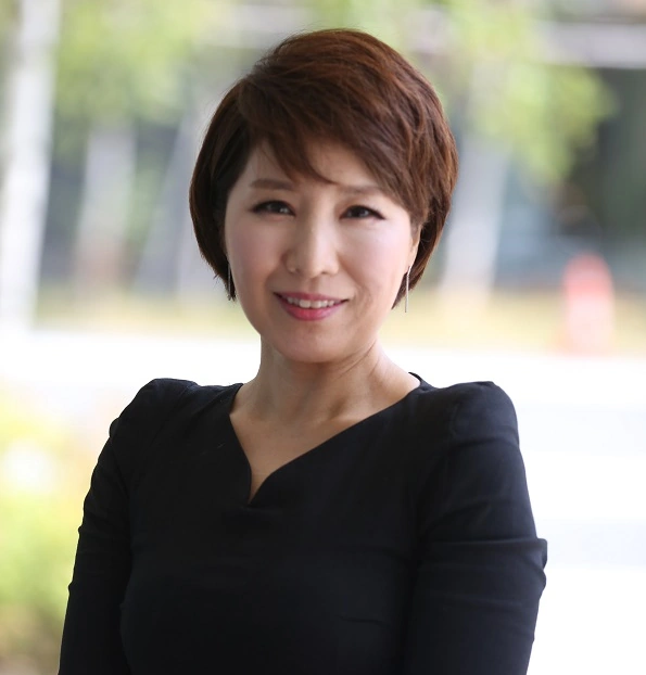 연애 상담으로 결혼한 심리상담가 이호선 교수 프로필 & 학력 작품활동 (ft. 남편 김학철 교수) 연애 상담으로 결혼한 심리상담가 이호선 교수 프로필 & 학력 작품활동 (ft. 남편 김학철 교수)