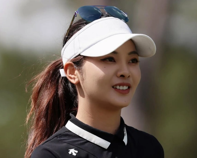 키 166 중국 미녀 골프선수 장 웨이웨이 프로필 & 클럽 수상 상금 인스타 키 166 중국 미녀 골프선수 장 웨이웨이 프로필 & 클럽 수상 상금 인스타