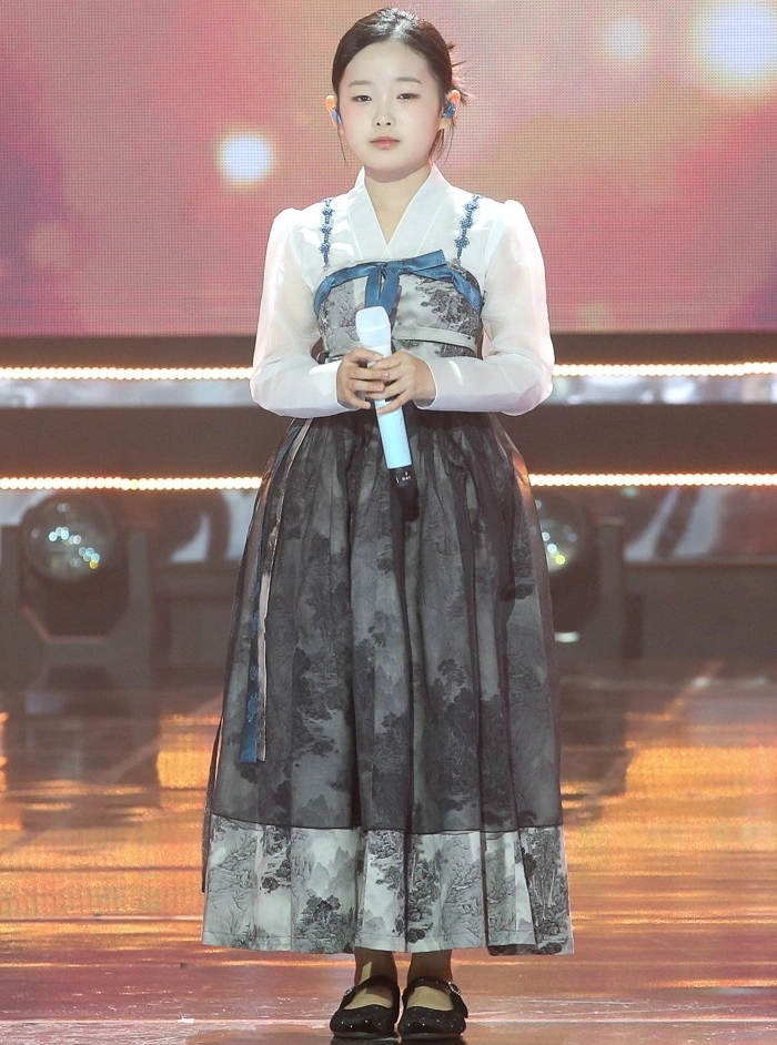 돌아가신 아빠 헤어진 엄마 트로트 가수 이수연 프로필 & 노래 수상 작품활동 돌아가신 아빠 헤어진 엄마 트로트 가수 이수연 프로필 & 노래 수상 작품활동