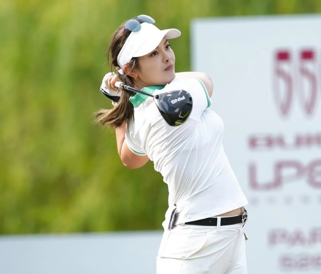 키 166 중국 미녀 골프선수 장 웨이웨이 프로필 & 클럽 수상 상금 인스타 키 166 중국 미녀 골프선수 장 웨이웨이 프로필 & 클럽 수상 상금 인스타